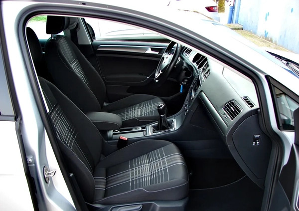 Volkswagen Golf cena 43900 przebieg: 213000, rok produkcji 2015 z Elbląg małe 631